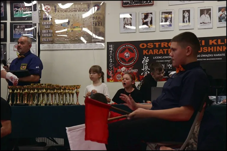 Turniej Mikołajkowy w Ostrowskim Klubie Karate Kyokushinkai (zdjęcia)