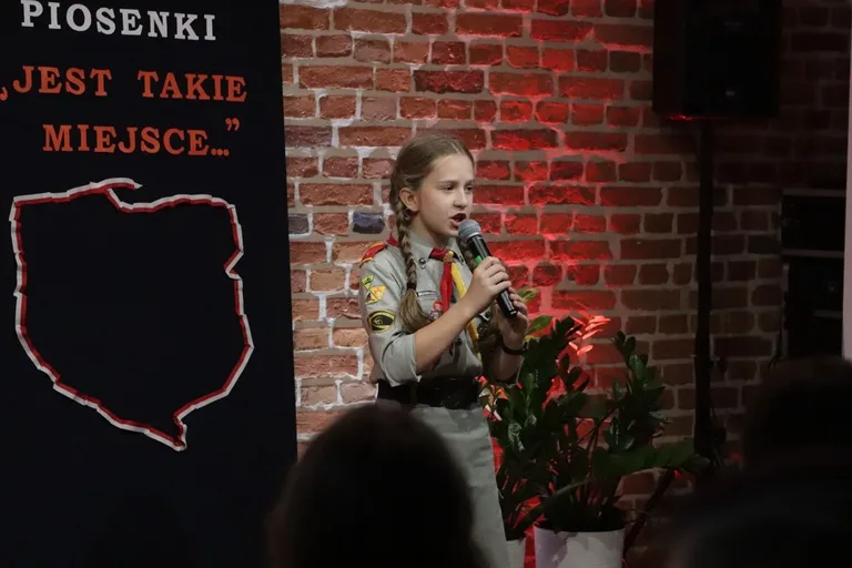 Festiwal Pieśni i Piosenki Patriotycznej "Jest takie miejsce..." w Ostrowi Mazowieckiej (zdjęcia)