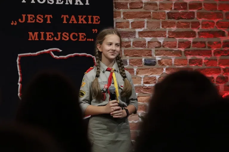 Festiwal Pieśni i Piosenki Patriotycznej "Jest takie miejsce..." w Ostrowi Mazowieckiej (zdjęcia)