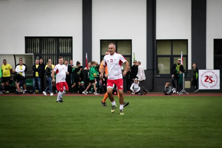 Jubileusz KS Ostrovia. Sportowe widowisko na 100-lecie klubu! (zdjęcia)