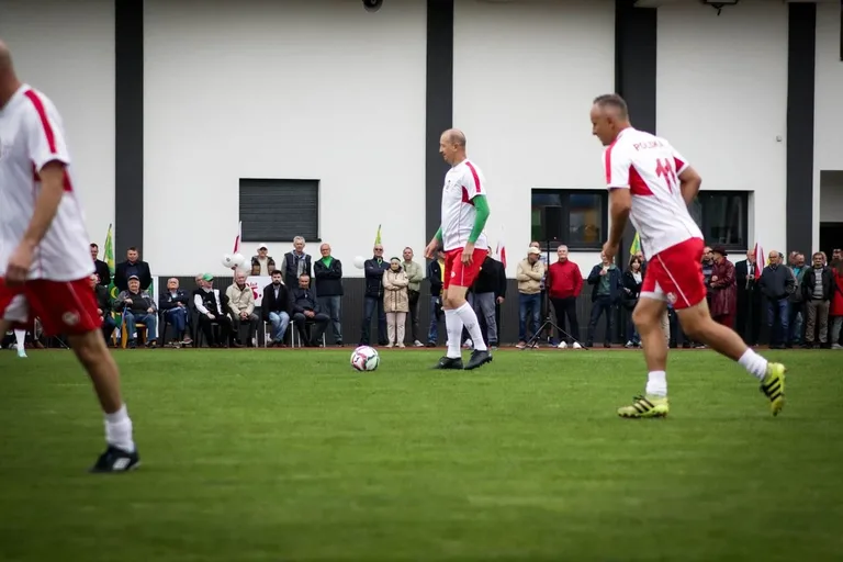Jubileusz KS Ostrovia. Sportowe widowisko na 100-lecie klubu! (zdjęcia)