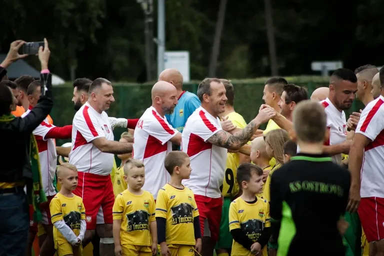 Jubileusz KS Ostrovia. Sportowe widowisko na 100-lecie klubu! (zdjęcia)