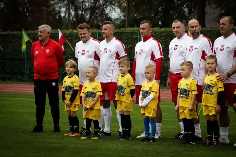 Jubileusz KS Ostrovia. Sportowe widowisko na 100-lecie klubu! (zdjęcia)