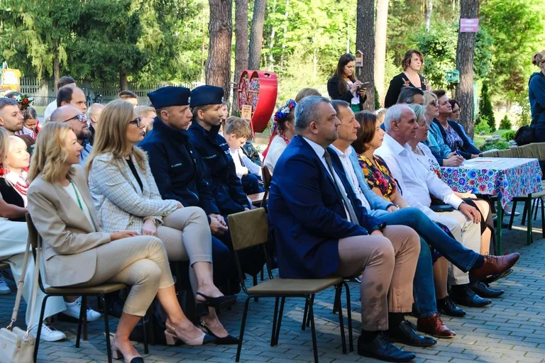 XIX Gminny Festiwal Folklorystyczny w Szkole Podstawowej w Dudach (zdjęcia)