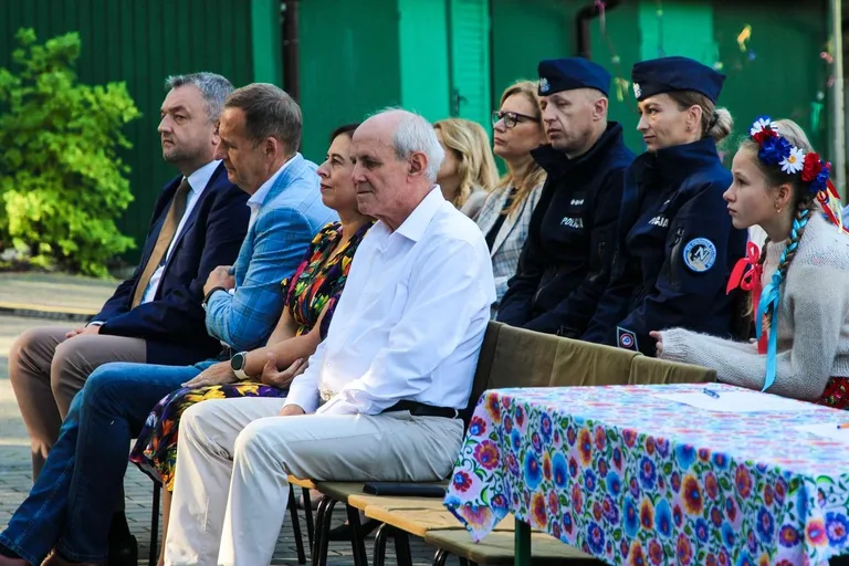 XIX Gminny Festiwal Folklorystyczny w Szkole Podstawowej w Dudach (zdjęcia)