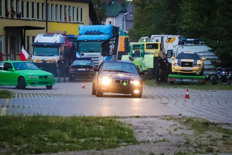 Monster Truck Show w Ostrowi Mazowieckiej. Wieczór atrakcji! (zdjęcia)