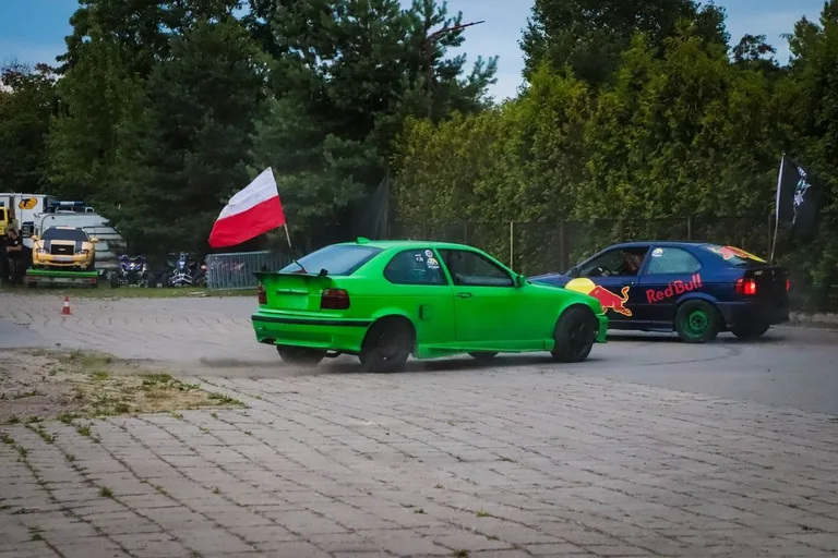 Monster Truck Show w Ostrowi Mazowieckiej. Wieczór atrakcji! (zdjęcia)