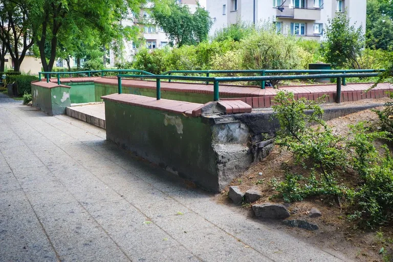 Miasto chce rozebrać szalet miejski