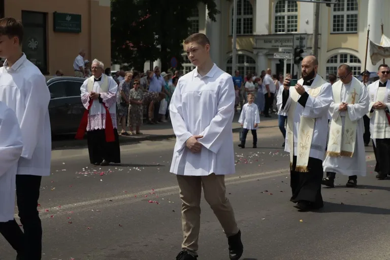 Uroczystość Bożego Ciała w Ostrowi Mazowieckiej (zdjęcia)