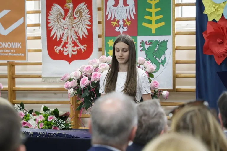 Uroczyste Powiatowe Obchody Międzynarodowego Dnia Pielęgniarki i Położnej w Ostrowi Mazowieckiej (zdjęcia)