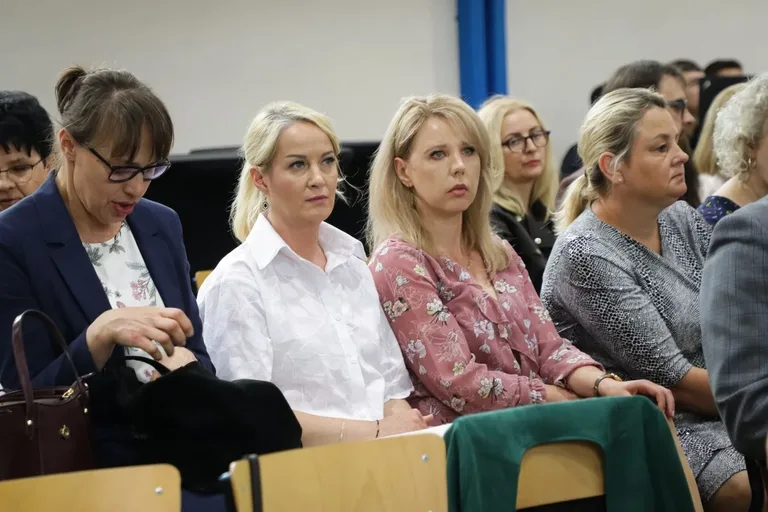 Uroczyste Powiatowe Obchody Międzynarodowego Dnia Pielęgniarki i Położnej w Ostrowi Mazowieckiej (zdjęcia)