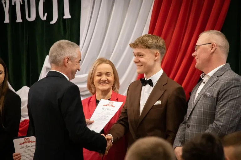 Pożegnanie maturzystów z ZSCKR w Starym Lubiejewie (zdjęcia)