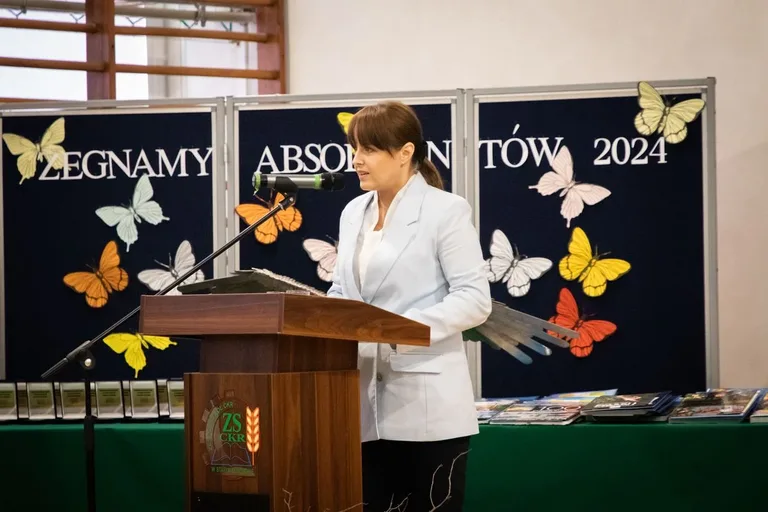 Pożegnanie maturzystów z ZSCKR w Starym Lubiejewie (zdjęcia)