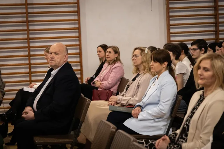 Pożegnanie maturzystów z ZSCKR w Starym Lubiejewie (zdjęcia)