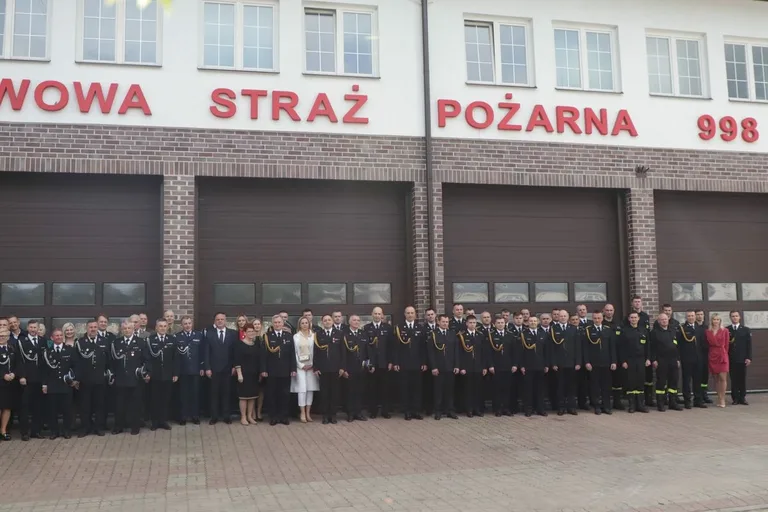 Uroczysta zbiórka z okazji powołania na stanowisko Komendanta Powiatowego PSP (zdjęcia)