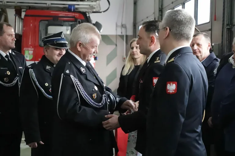Uroczysta zbiórka z okazji powołania na stanowisko Komendanta Powiatowego PSP (zdjęcia)