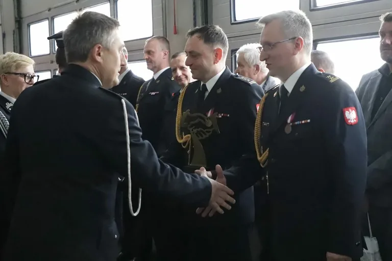Uroczysta zbiórka z okazji powołania na stanowisko Komendanta Powiatowego PSP (zdjęcia)