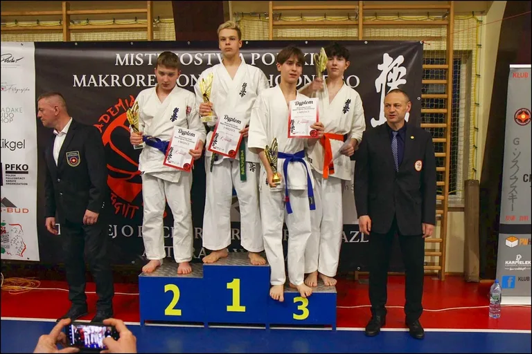 Ostrowski Klub Karate Kyokushinkai z sukcesami w Mistrzostwach Makroregionu Wschodniego (zdjęcia)