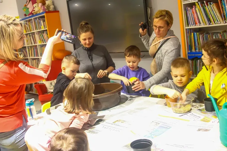 Sówka Ostrówka i jej klubowicze wskoczyli w wielkanocny nastrój (zdjęcia)