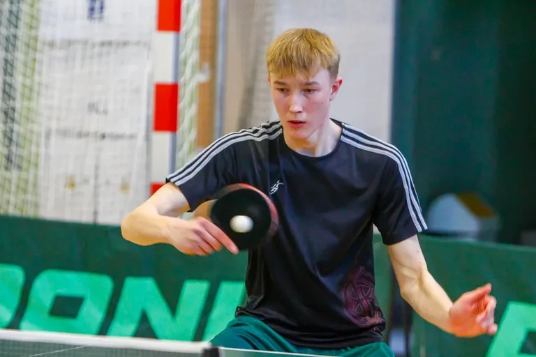 Tenisowe rozgrywki dobiegły końca - finał 7. Grand Prix w tenisie stołowym amatorów (zdjęcia)