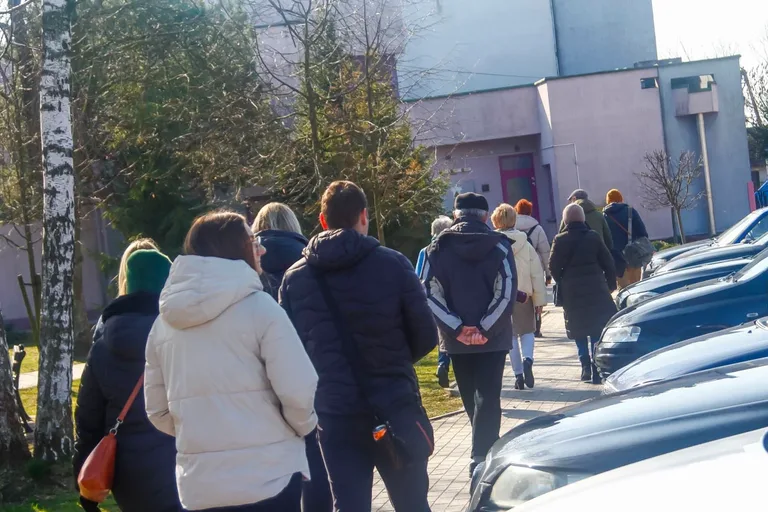 Krajoznawcza wyprawa przez Ostrów z Panem Filipem Springerem (zdjęcia)