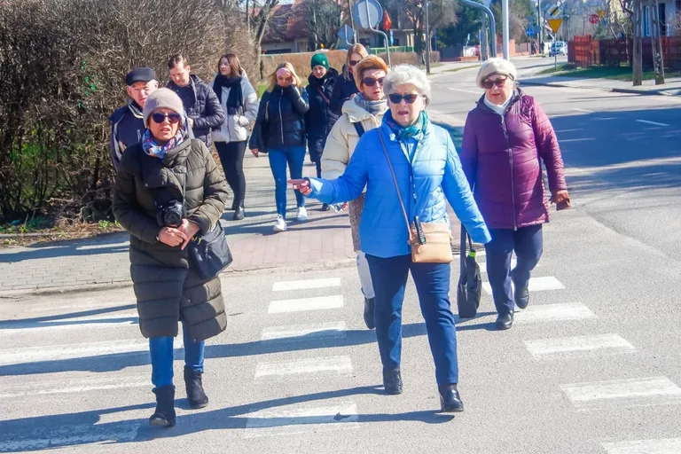 Krajoznawcza wyprawa przez Ostrów z Panem Filipem Springerem (zdjęcia)