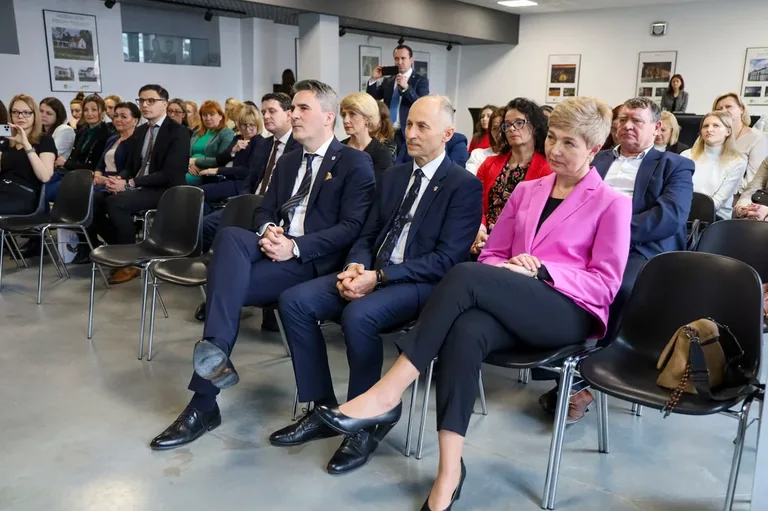 Konferencja o dwujęzyczności w Starej Elektrowni (zdjęcia)