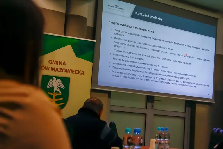 Bezpieczne przejazdy i komfortowe podróże. Modernizacja linii kolejowej nr 29 stawia na bezpieczeństwo i wygodę pasażerów (zdjęcia)