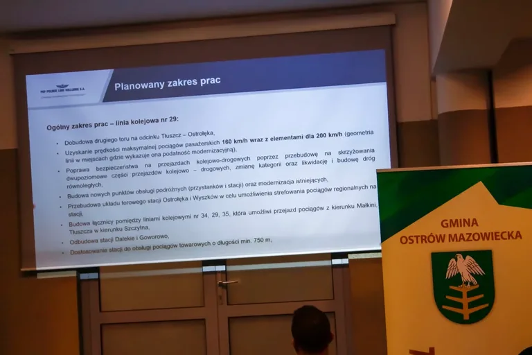 Bezpieczne przejazdy i komfortowe podróże. Modernizacja linii kolejowej nr 29 stawia na bezpieczeństwo i wygodę pasażerów (zdjęcia)