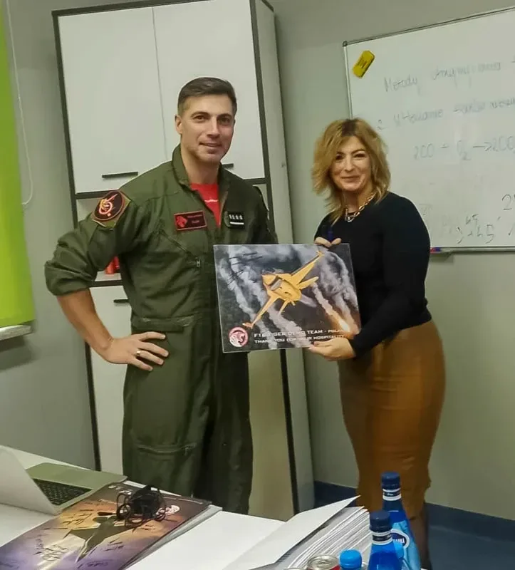 Pilot F-16 spotkał się z uczniami CSL Technikum Lotniczego w Nagoszewie (zdjęcia)