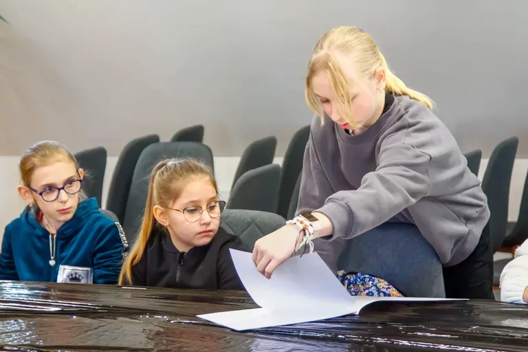 "Zimowe podróże przez świat" - Ferie w Bibliotece (zdjęcia)
