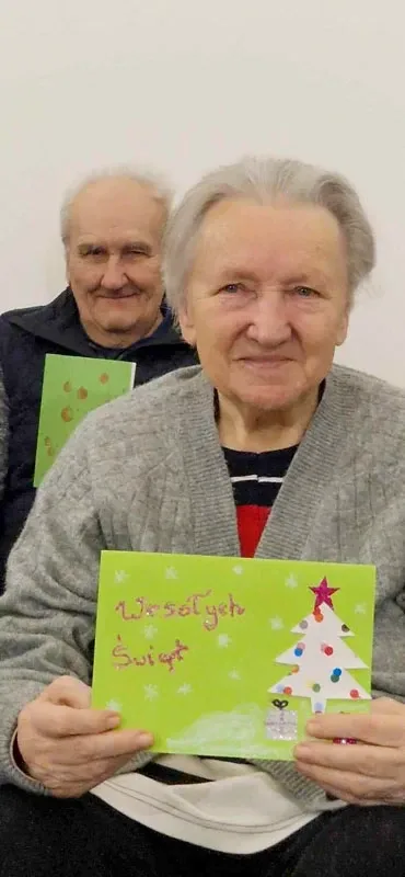 Młodzież z LO im. Mikołaja Kopernika celebrowała Święta Bożego Narodzenia w "Domu z Sercem" (zdjęcia)