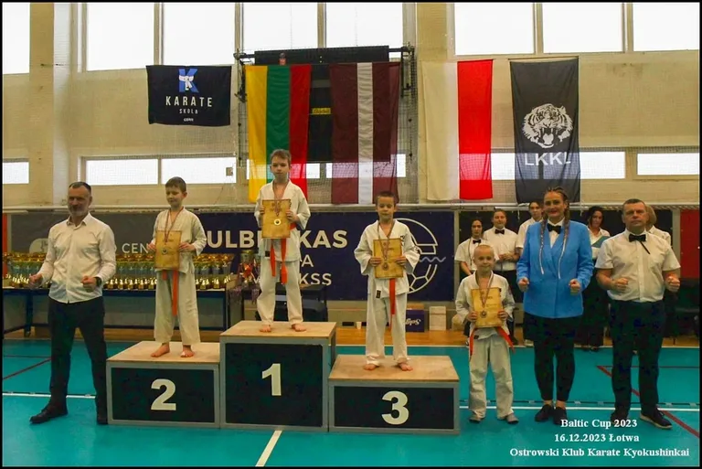 Siódemka naszych na podium (zdjęcia)
