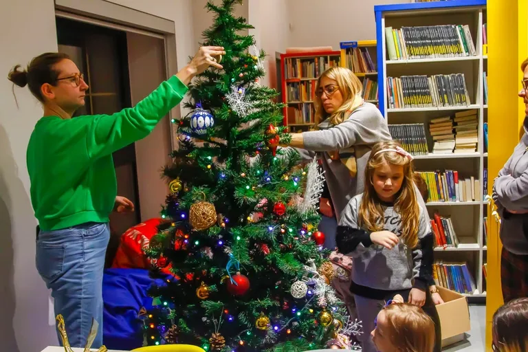 Magia świątecznej zabawy z Sówką Ostrówką (zdjęcia)