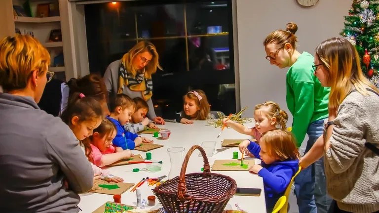 Magia świątecznej zabawy z Sówką Ostrówką (zdjęcia)