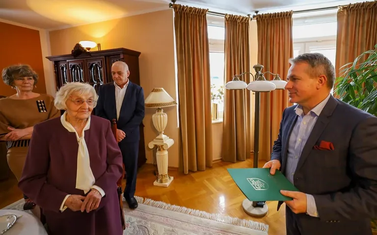 Pani Jadwiga Kołakowska obchodziła swoje setne urodziny (zdjęcia)