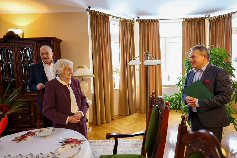 Pani Jadwiga Kołakowska obchodziła swoje setne urodziny (zdjęcia)