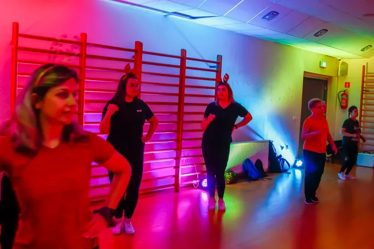 Magiczne Mikołajki w rytmie Zumba z Agatą Agą Wyrwas (zdjęcia)