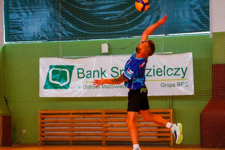  12. kolejka zmagań siatkarskich Ligi Siatkarzy Amatorów już za nami (zdjęcia)
