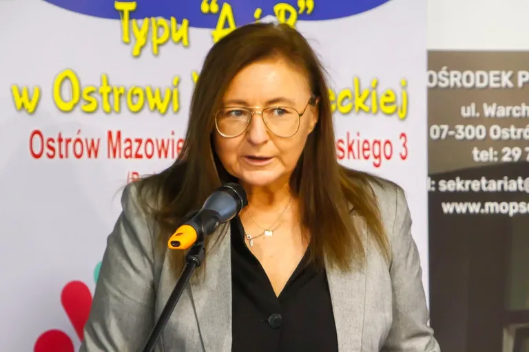 "Odpowiedzialni społecznie". Wykłady, panel dyskusyjny i wystawa prac wychowanków (zdjęcia)