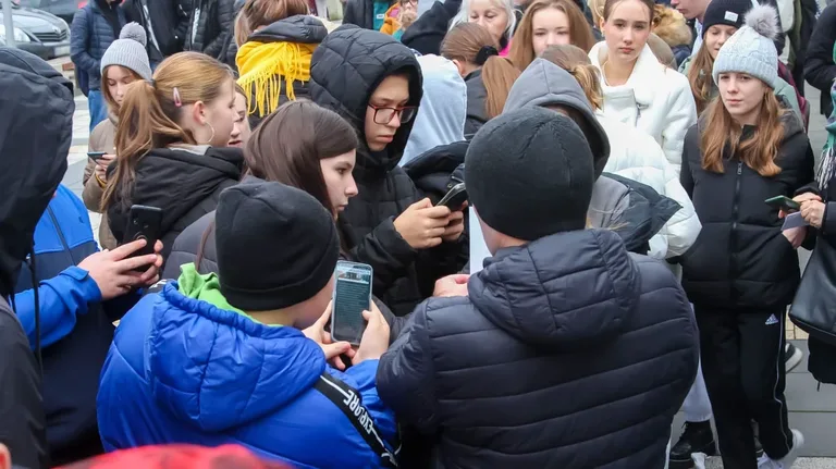 Uczestnicy premiery terenowej grywalizacji szli "Nieznanymi śladami Pileckich" (zdjęcia)