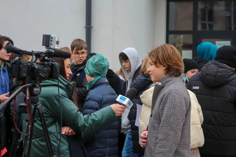 Uczestnicy premiery terenowej grywalizacji szli "Nieznanymi śladami Pileckich" (zdjęcia)