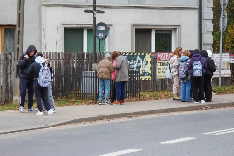 Uczestnicy premiery terenowej grywalizacji szli "Nieznanymi śladami Pileckich" (zdjęcia)