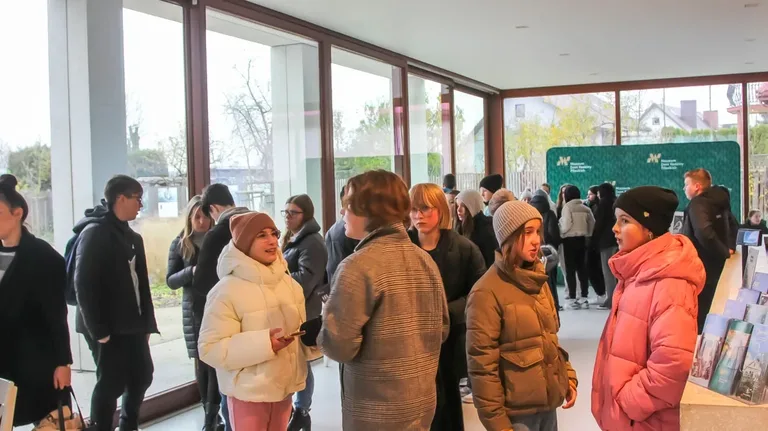Uczestnicy premiery terenowej grywalizacji szli "Nieznanymi śladami Pileckich" (zdjęcia)
