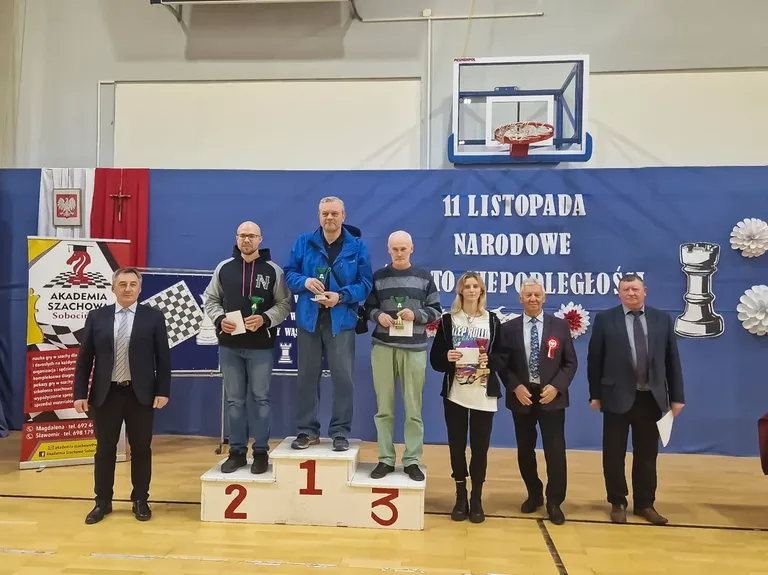 Szachowi patrioci uczcili Święto Niepodległości (zdjęcia)