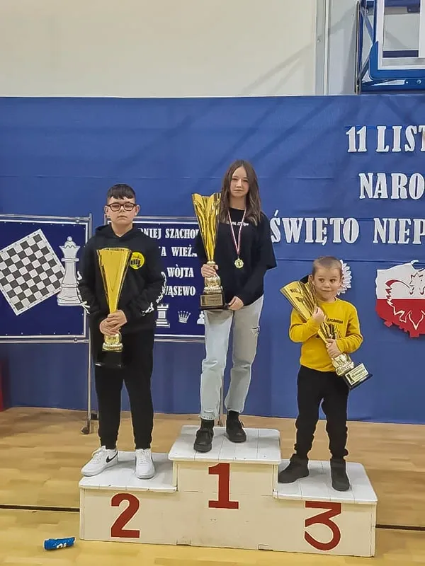 Szachowi patrioci uczcili Święto Niepodległości (zdjęcia)