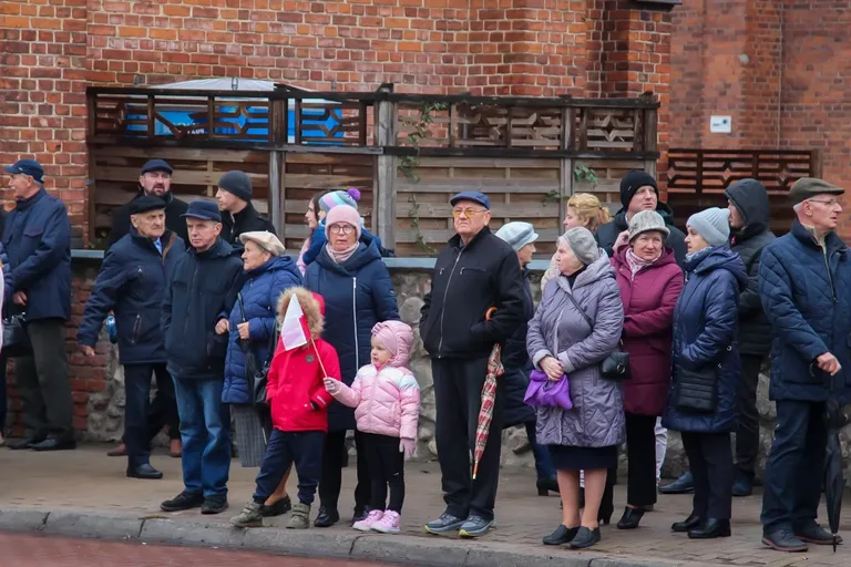 Płomień patriotyzmu płonął jasno podczas Obchodów Narodowego Święta Niepodległości w Ostrowi Mazowieckiej (zdjęcia)