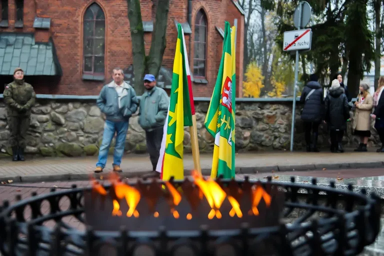 Płomień patriotyzmu płonął jasno podczas Obchodów Narodowego Święta Niepodległości w Ostrowi Mazowieckiej (zdjęcia)
