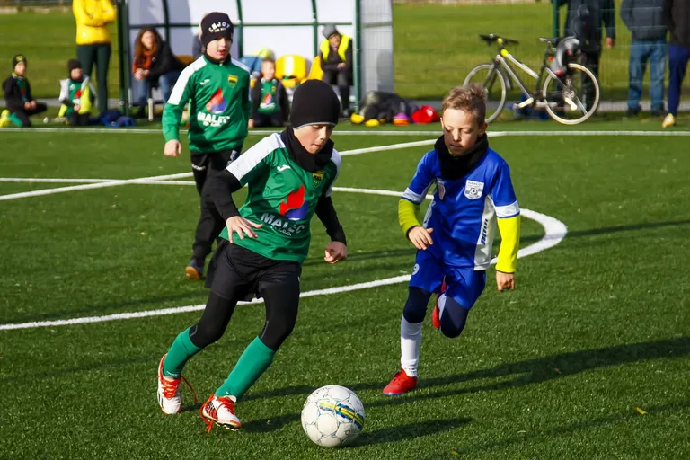 Domowe mecze ligowe młodych sportowców z rocznika 2016 (zdjęcia)