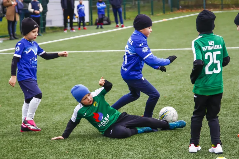 Domowe mecze ligowe młodych sportowców z rocznika 2016 (zdjęcia)